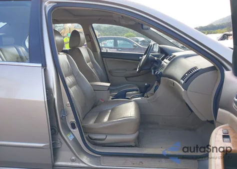 2004 Honda Accord 2.4 Ex z USA, uszkodzony, nr VIN 1HGCM56844A077306